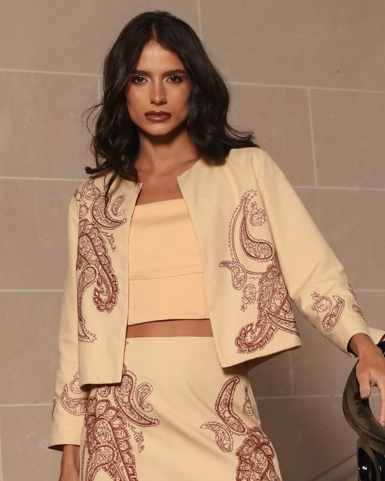 Casaqueto-Bordado-Paisley