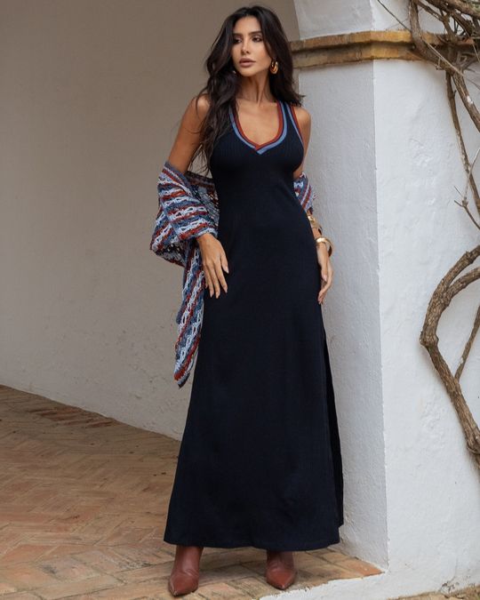 Vestido-Canelado-Retilinea