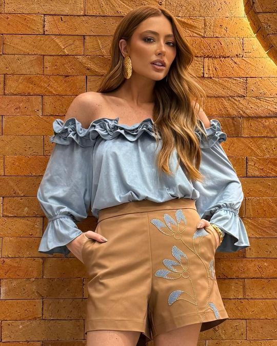 Blusa-Ruffles-Decote