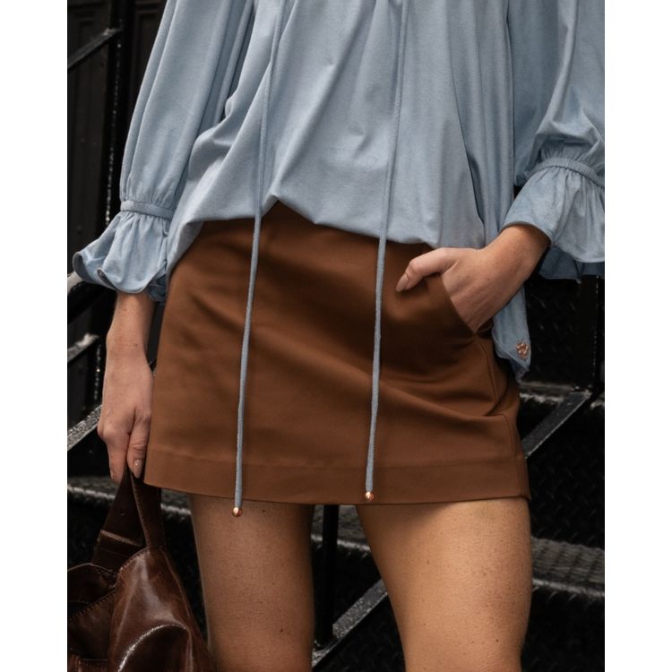 Short-Saia-Camila